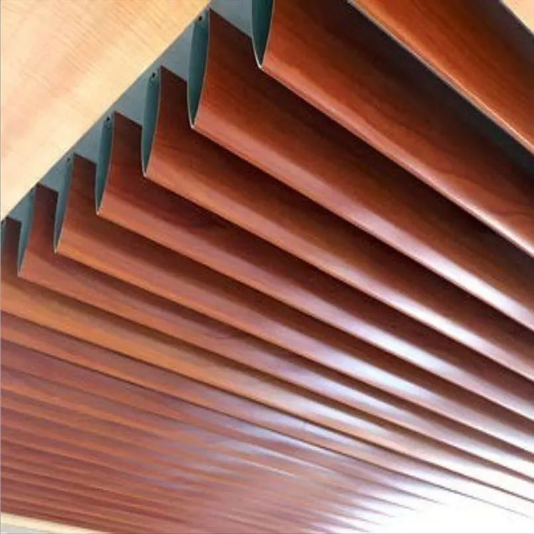 Le plafond métallique en aluminium avec système de profilés en forme de balle attire-t-il l'attention dans le secteur du design d'intérieur ?