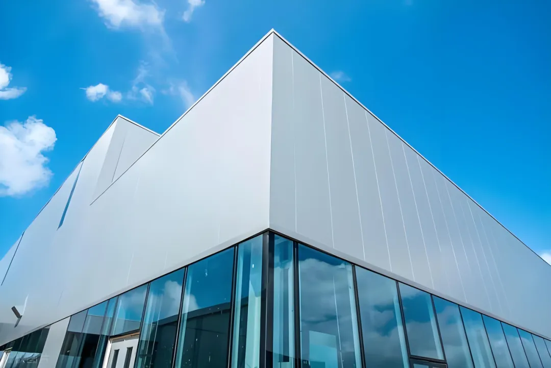 À propos du mur-rideau en placage d'aluminium, ne marchez pas sur ces fosses !